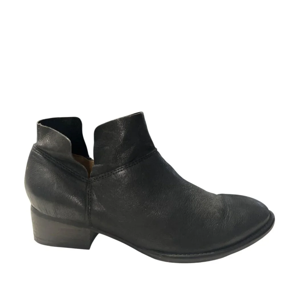 Seychelles Snare Black Leather Ankle Booties Size 7.5
